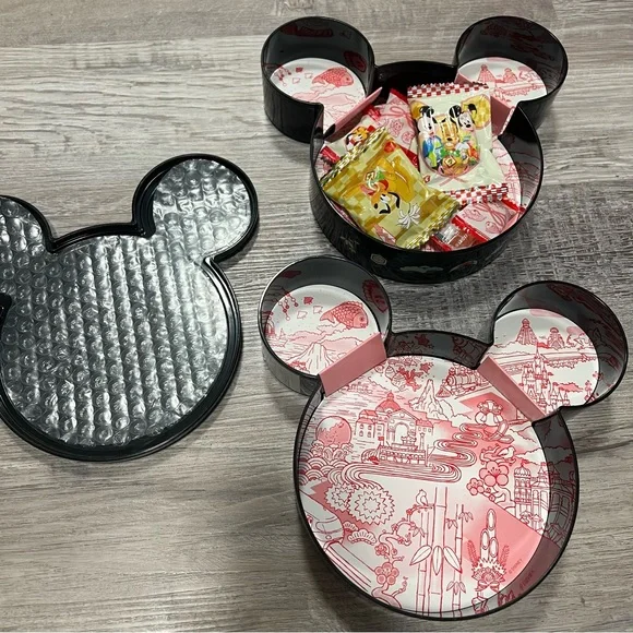 Tokyo Disney Mickey Mouse Black Two Tiered Candy Tin With Some Candy - Picture 4 of 12